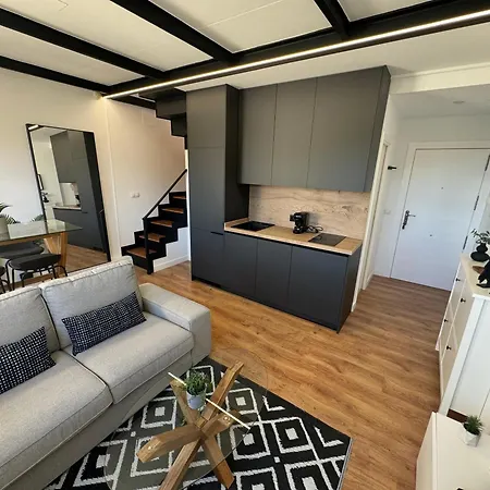 S N Holidays Triplex Loft Mountain Zona Baja *